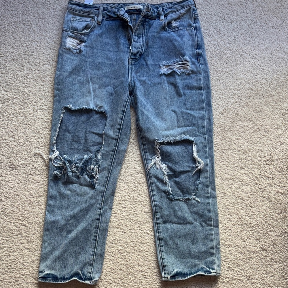 PacSun Distressed Straight Leg Jeans in Blue